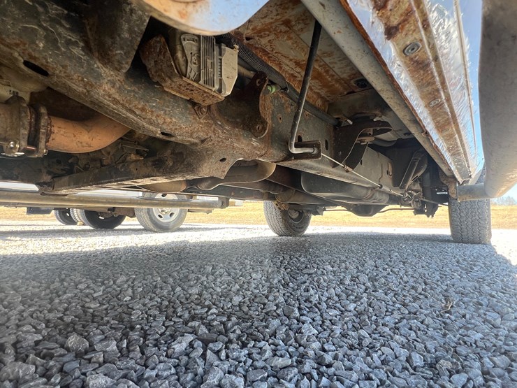 2015-dodge-1500-image-33