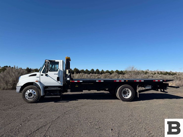 2010-international-durastar-4400-image-3