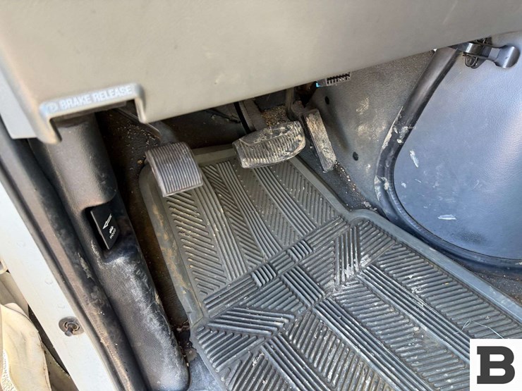 2006-ford-econoline-350-image-26