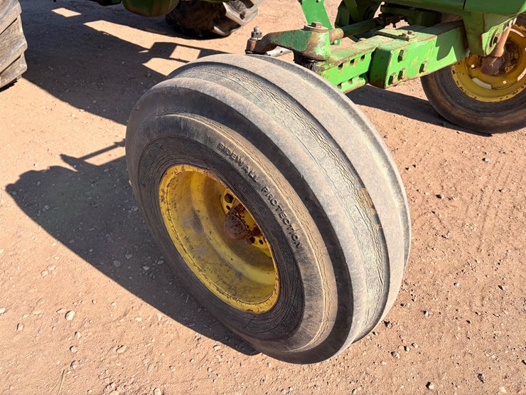 john-deere-4230-image-24