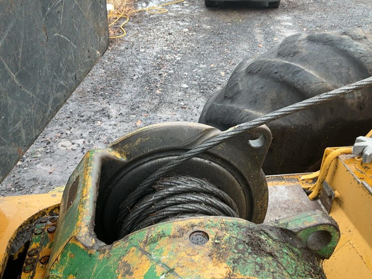 2006-deere-640g-iii-image-36