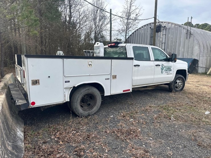 2016-chevrolet-3500hd-image-4