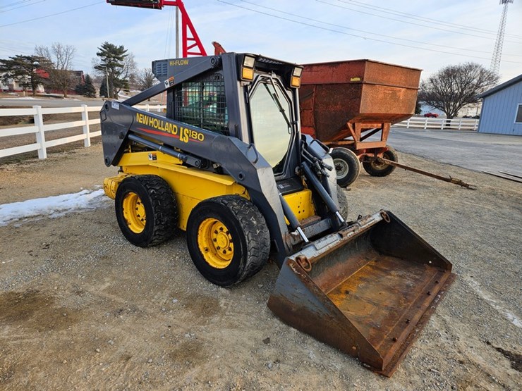 new-holland-ls180-image-7