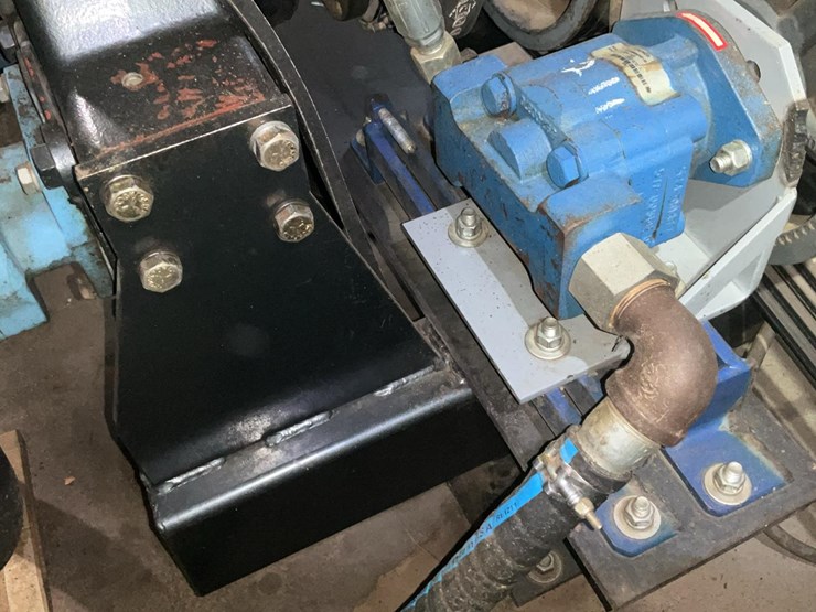 #211-•-hyd-pump-drive-w/-complete-system-image-31