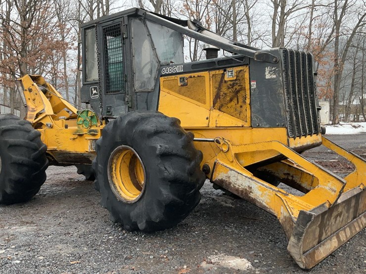 2006-deere-640g-iii-image-7