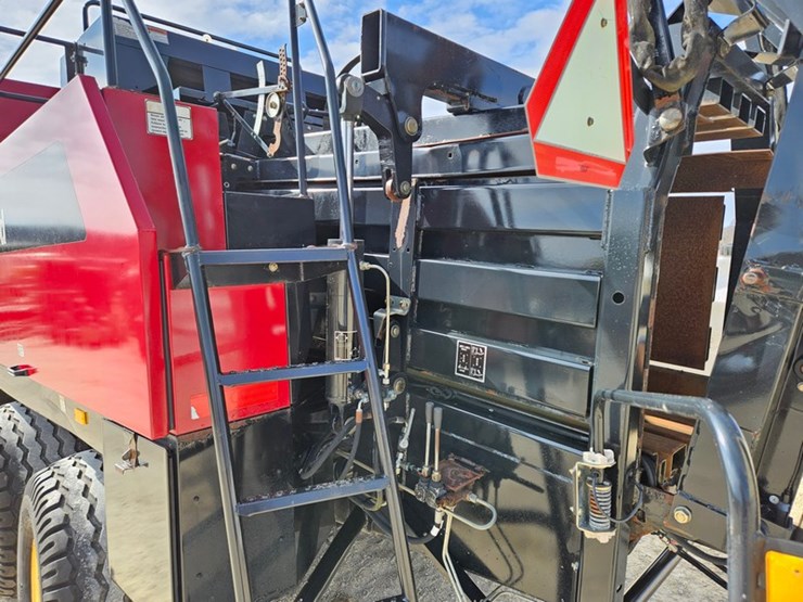 new-holland-bb940a-image-25