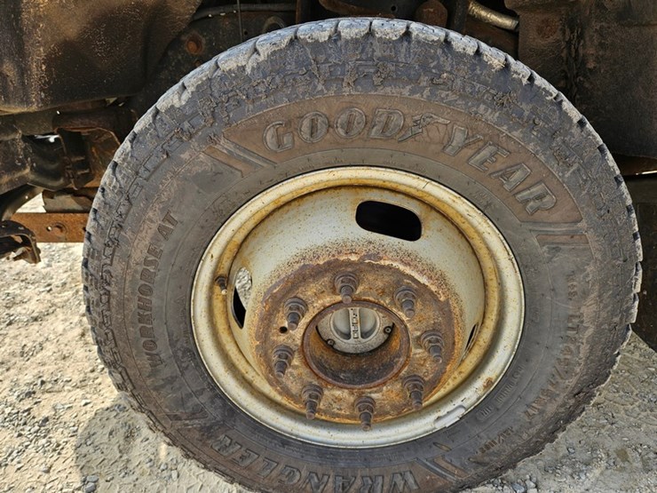 2012-ford-f350-image-11