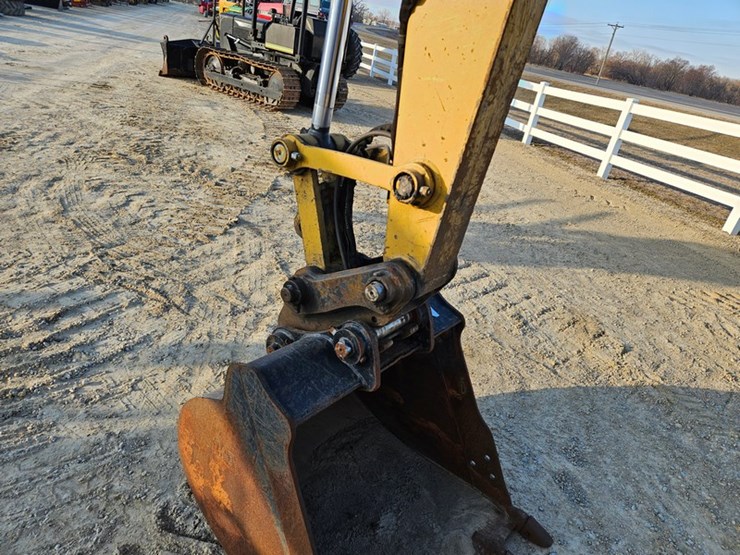 caterpillar-308e-image-11