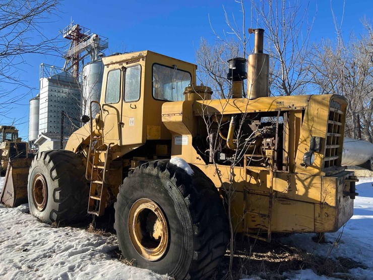 international-wheel-loader-image-3