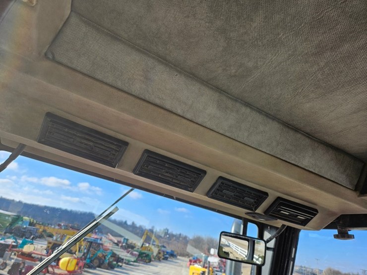 case-ih-2096-image-31