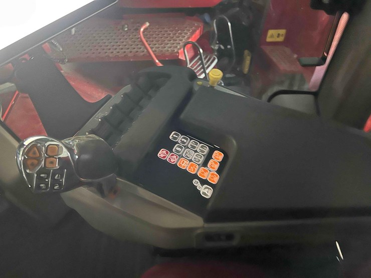 2012-case-ih-steiger-350-hd-tractor-image-11