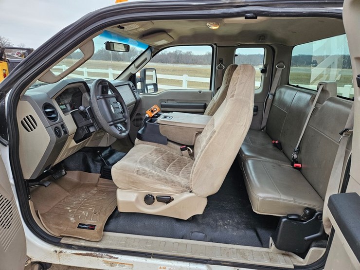 2008-ford-f350-image-22