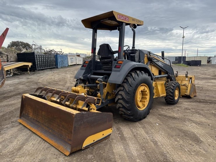 2018-deere-210lep-image-3