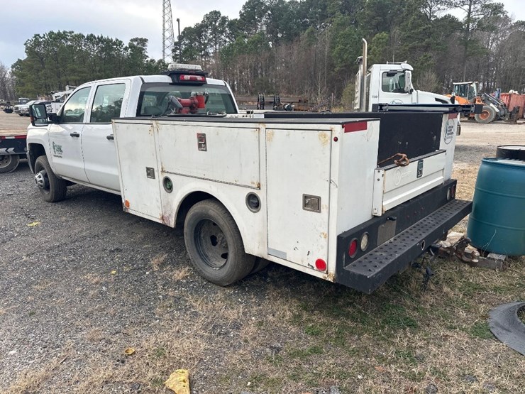 2018-chevrolet-3500hd-image-6