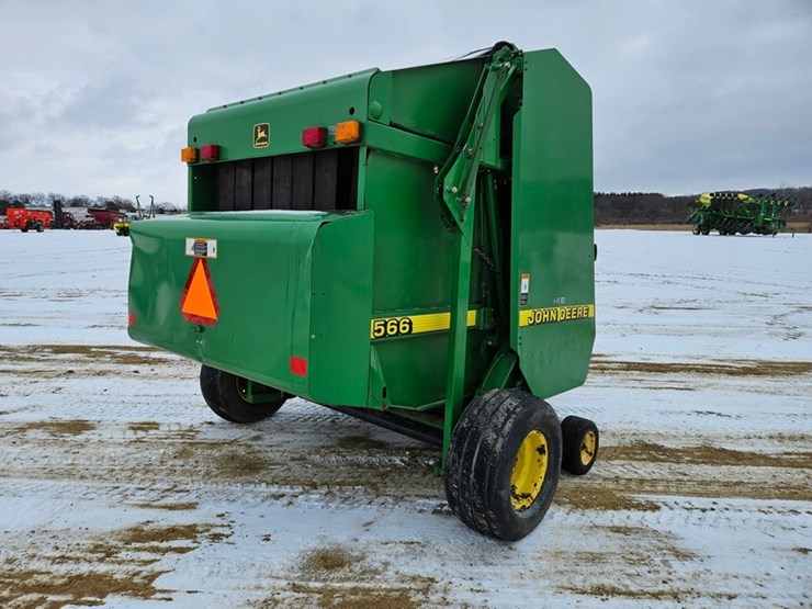 john-deere-566-image-6