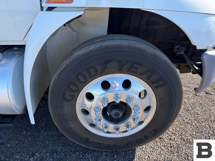 2010-international-durastar-4400-image-45