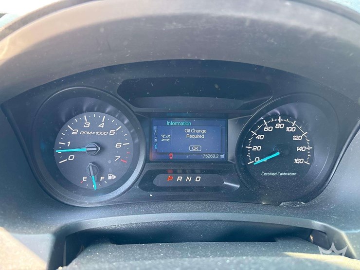 2015-ford-explorer-image-13