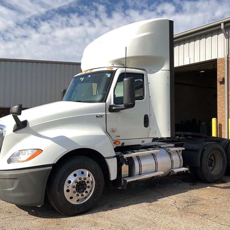 2020 INTERNATIONAL LT