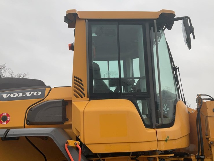 2019-volvo-l70h-image-45