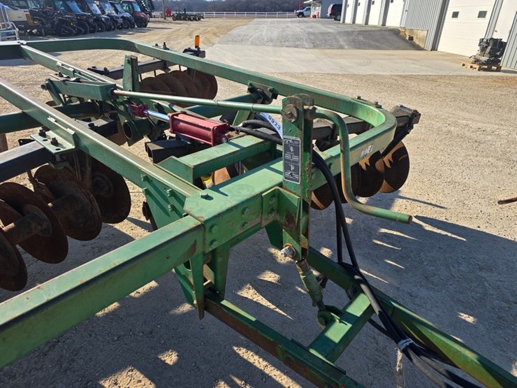 john-deere-215-image-10