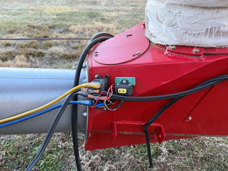 #209039-•-hutchinson-hx10-73-grain-auger-image-10