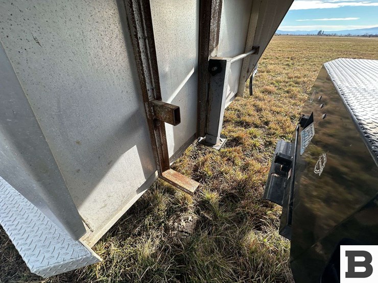 1995-charmac-livestock-trailer-image-11