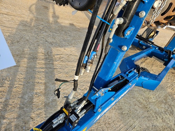 2019-kinze-3500-image-11