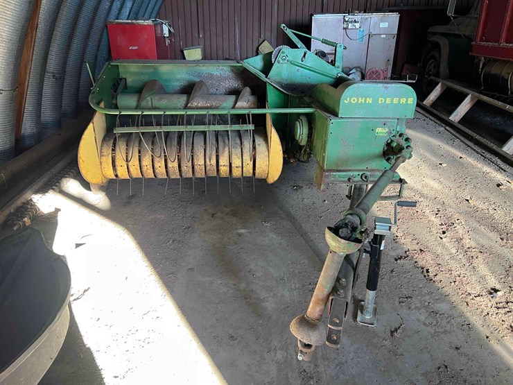 john-deere-24t-image-2