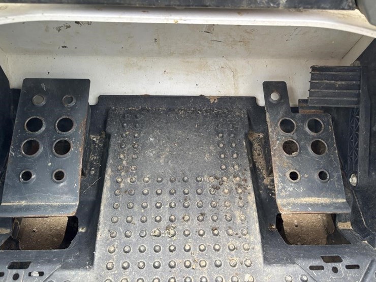 2018-bobcat-t770-image-15