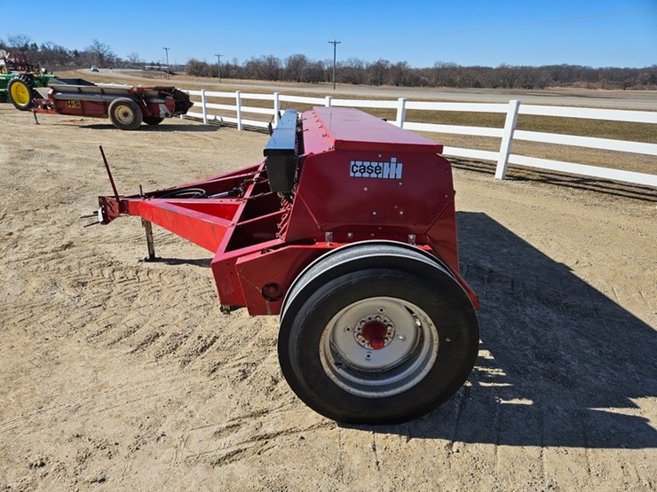 case-ih-5300-image-2