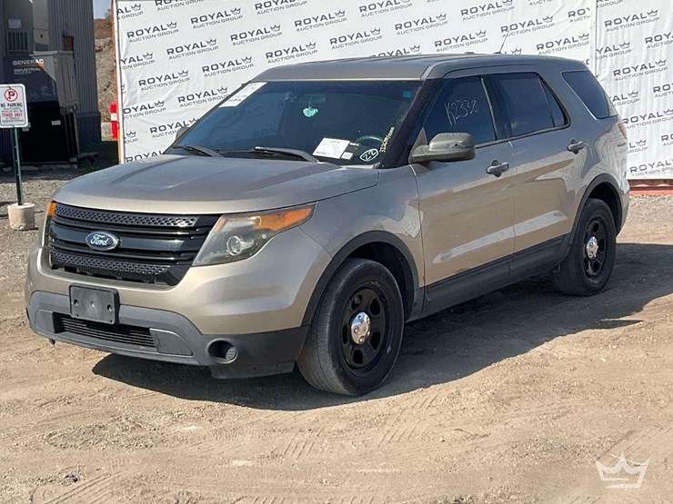 2015-ford-explorer-image-1