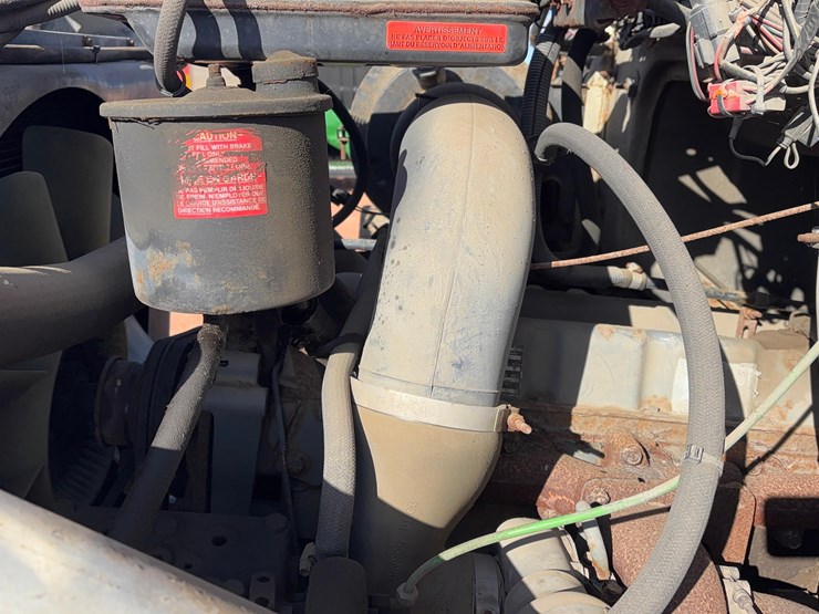 1992-ford-l8000-image-18