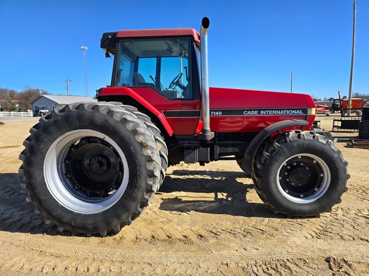 case-ih-7140-image-10