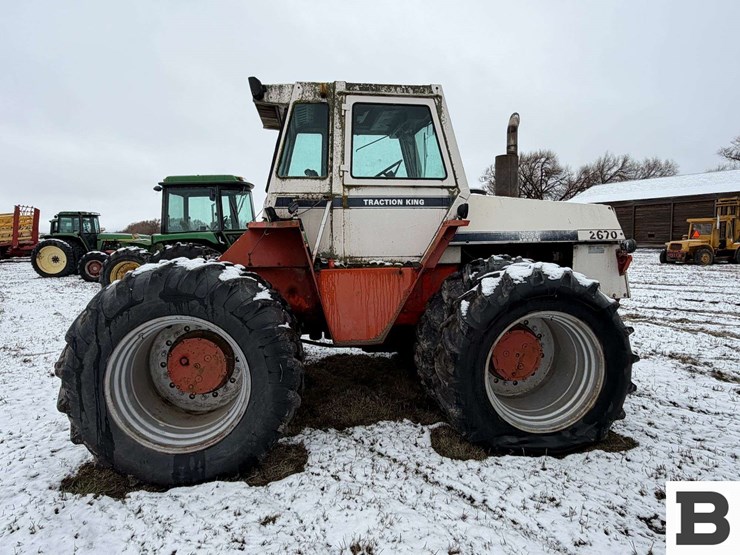case-2670-tractor-image-6