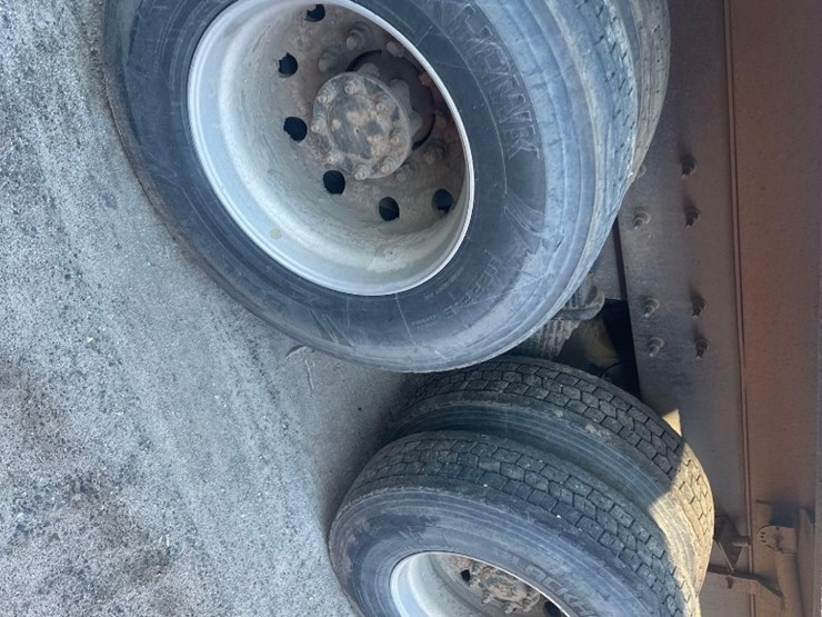 2019-mack-gr64f9-quad/a-dump-truck-image-9