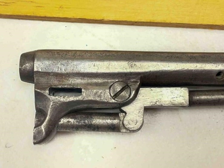 colt-revolver-image-20