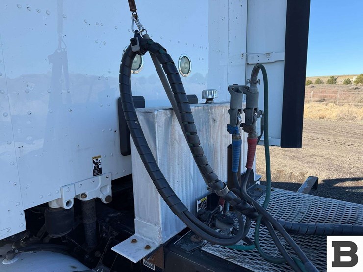 2019-kenworth-t680-image-19