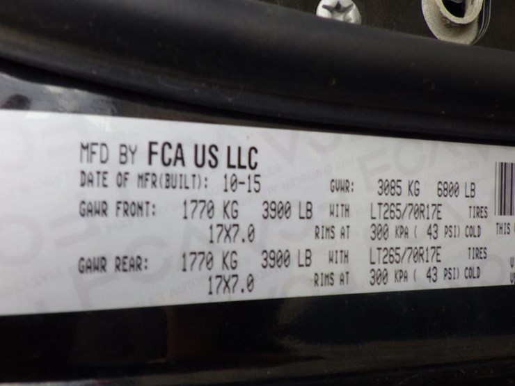 2016-dodge-1500-image-16