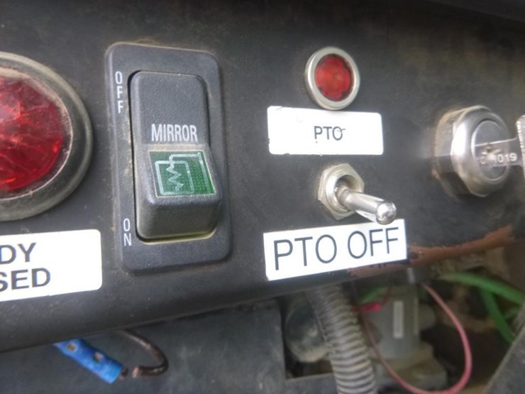 1999-international-2674-image-6