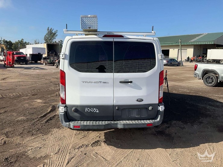 2016-ford-transit-image-26