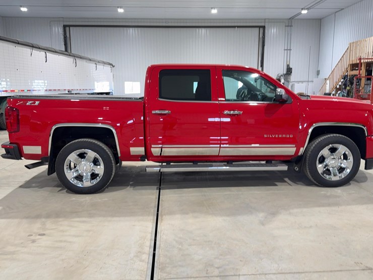 2018-chevrolet-silverado-1500-ltz-image-6