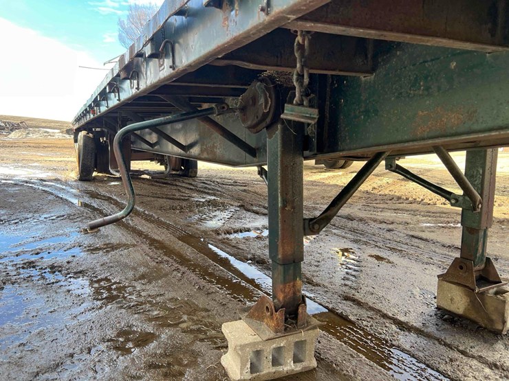 1981-hobbs-flatbed-trailer-image-5