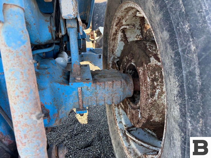 ford-tractor-image-33