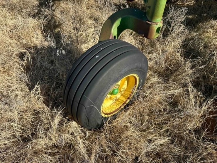 2008-john-deere-2210-image-16