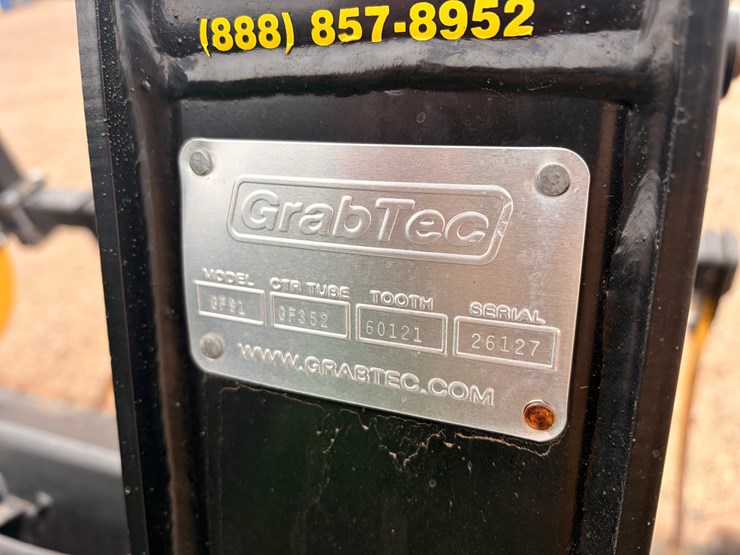 2006-john-deere-3420-image-24