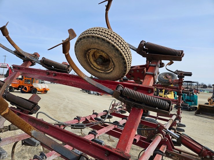 international-22-image-15