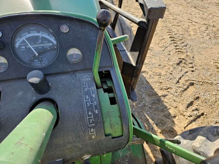 john-deere-4020-image-28