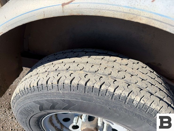 1987-circle-j-horse-trailer-image-15