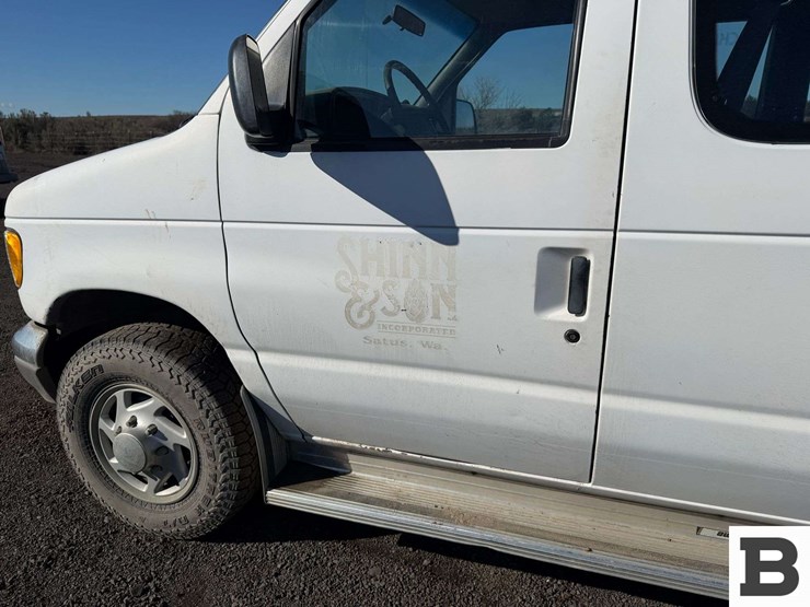 1995-ford-econoline-350-image-15