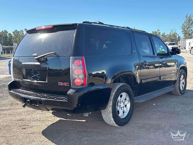 2014-gmc-yukon-image-3
